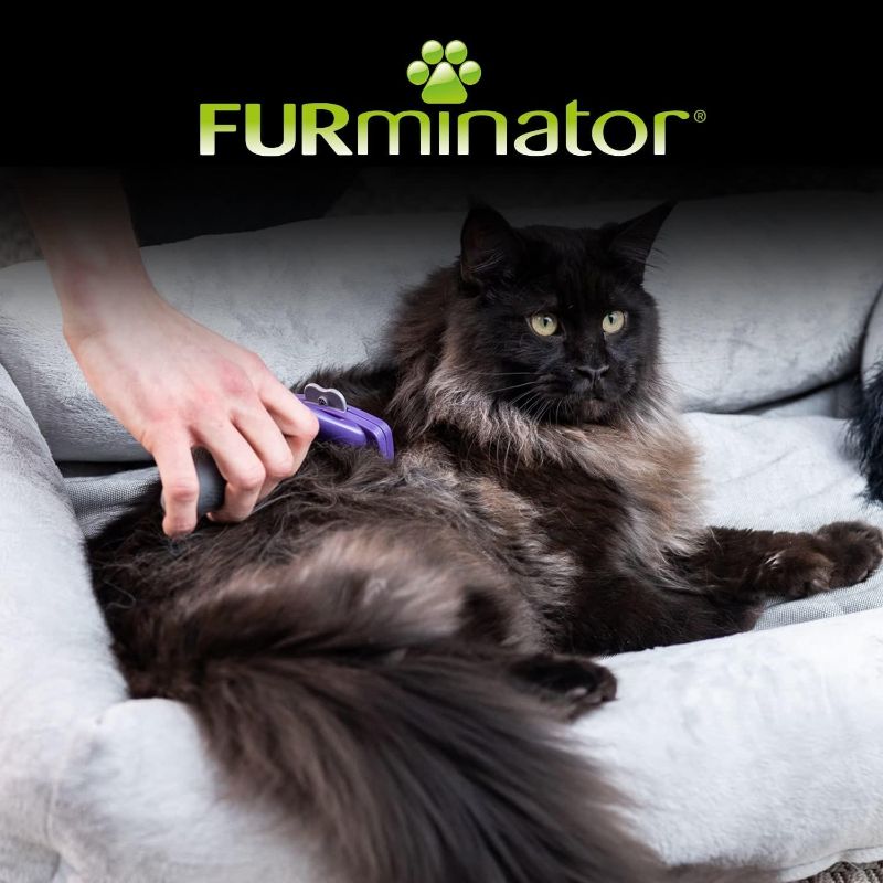 furminator-deslanador-pelo-largo-para-gato-mediano