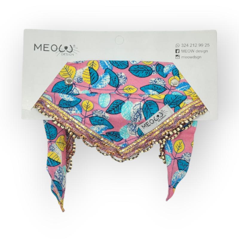 Meow Design® - Pañoleta Flores Borde