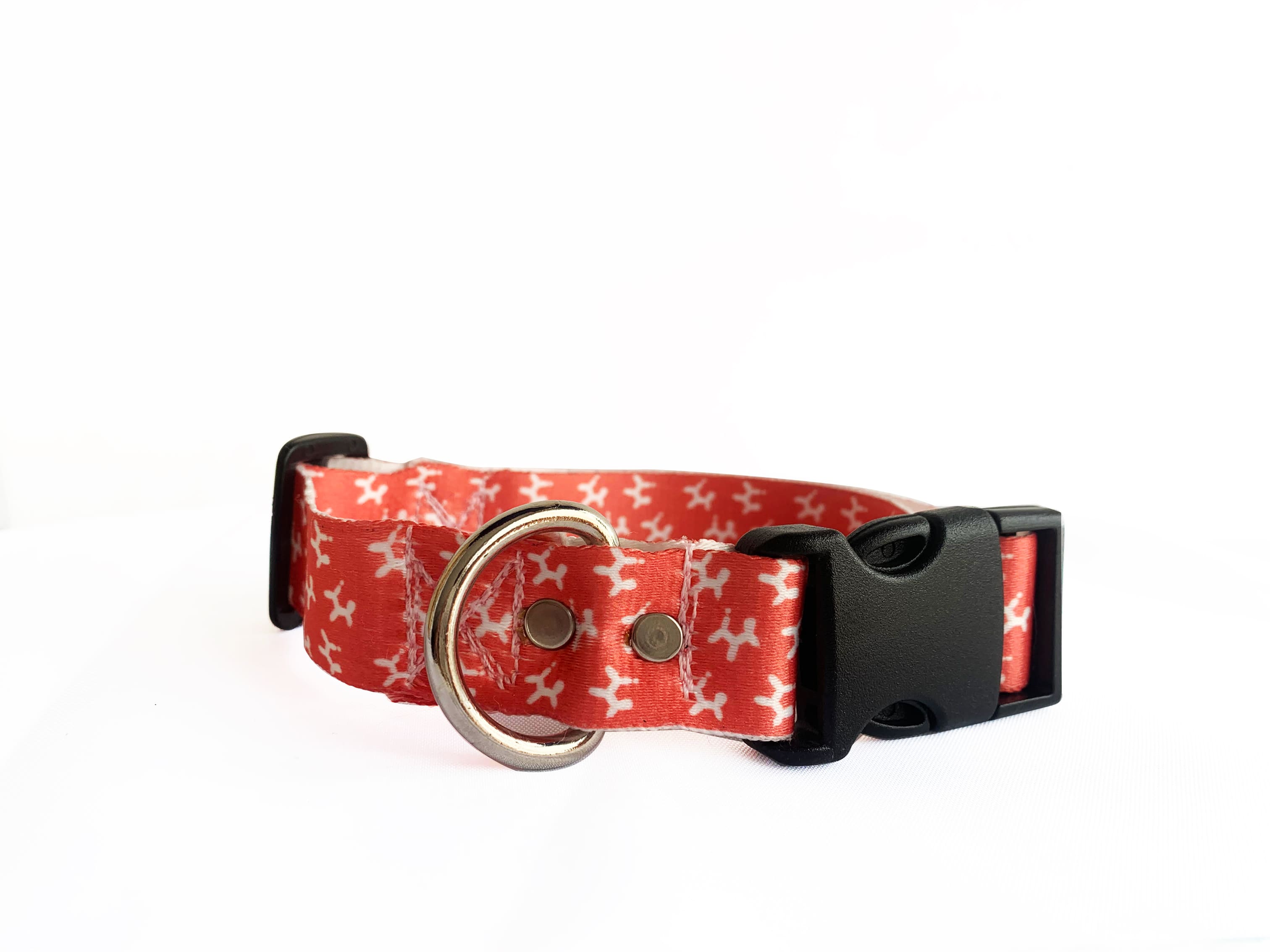 laika-collar-rosado-gato