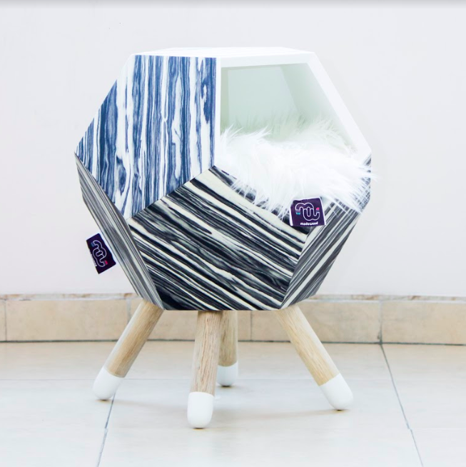 Cama Modo Casaedro Con Patas (Color A Elección)
